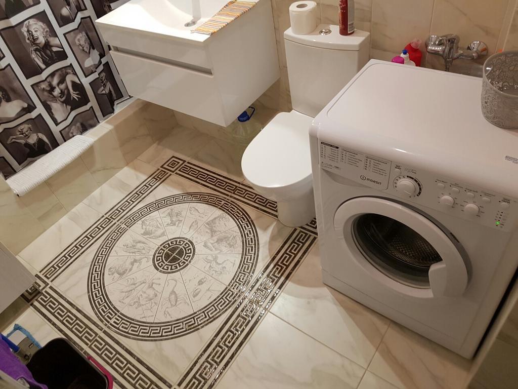 Comfort Apartment On Bogdanivska Street 7B Kiev Luaran gambar