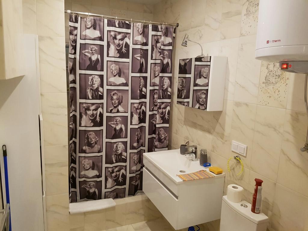 Comfort Apartment On Bogdanivska Street 7B Kiev Luaran gambar