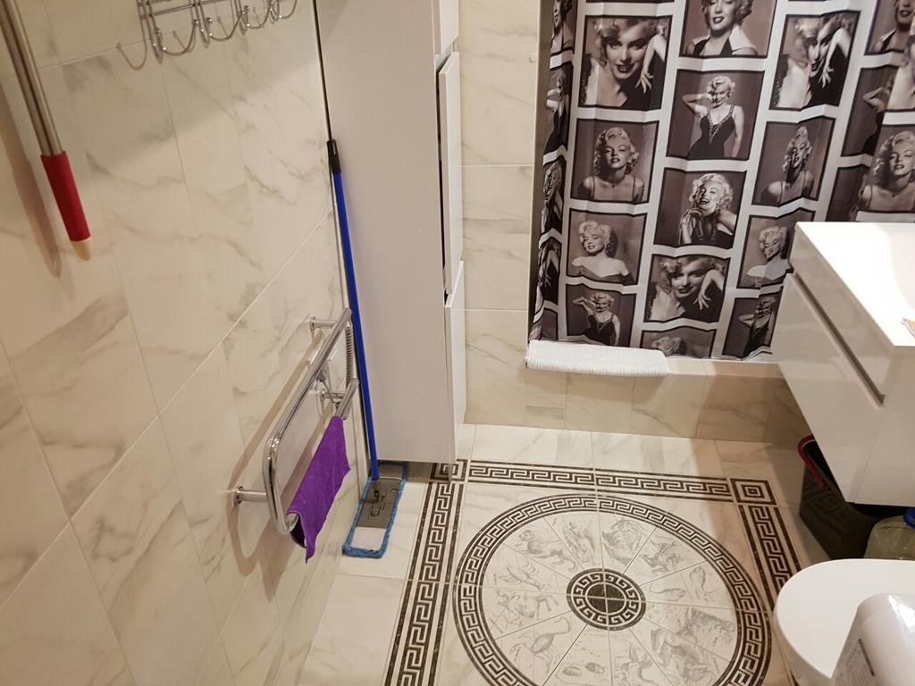 Comfort Apartment On Bogdanivska Street 7B Kiev Luaran gambar