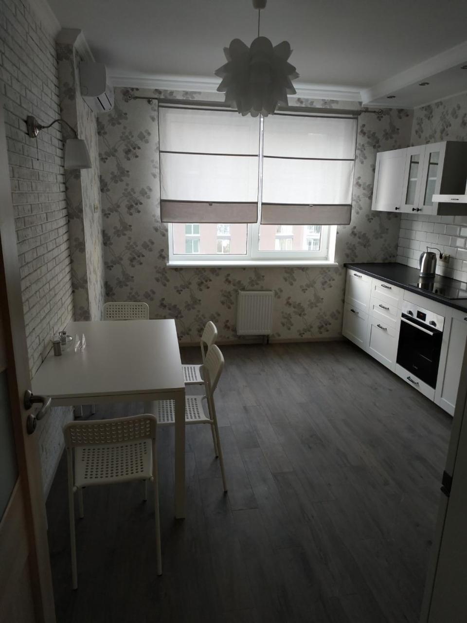 Comfort Apartment On Bogdanivska Street 7B Kiev Luaran gambar